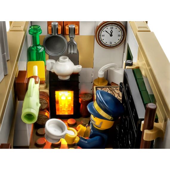 LEGO IDEAS 21335 MOTORIZED LIGHTHOUSE - Lego - Collectibles - Techbox
