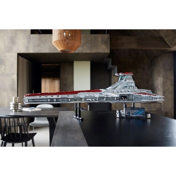 LEGO STAR WARS 75367 Venator-class Republic Attack Cruiser (Ultimate Collector Series) |  Techbox
