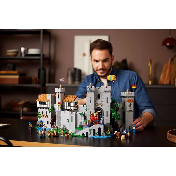 LEGO ICONS 10305 Lion Knights' Castle - Lego - Collectibles - Techbox