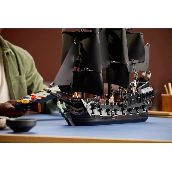 LEGO ICONS 10365 Captain Jack Sparrow's Pirate Ship |  Techbox
