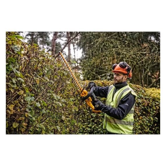 55cm hedge trimmer, 18V DCMHT563P1 DEWALT | Techbox