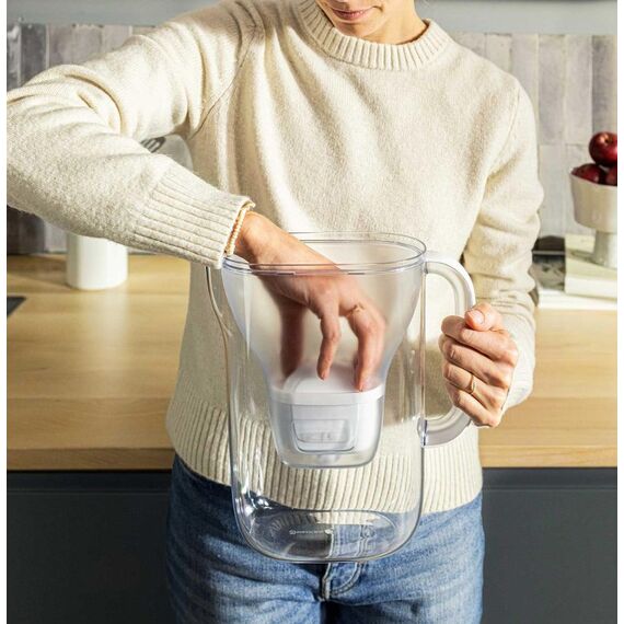 BRITA Style ESSENTIAL XL graphite filter jug + MX Pro Pure Performance filter | Techbox