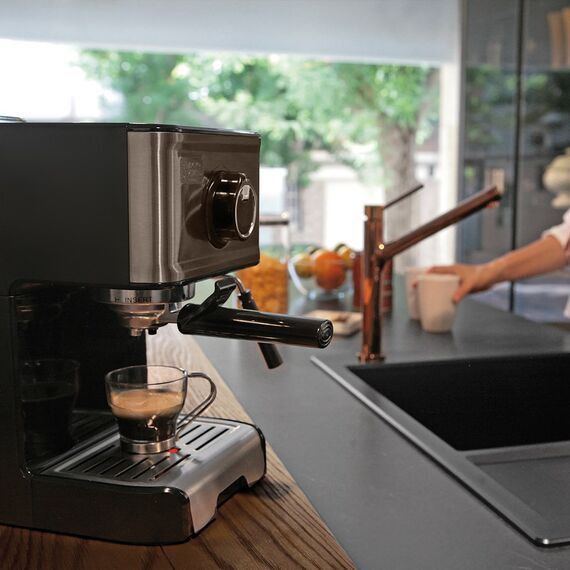 Espresso coffee maker Black+Decker BXCO1200E (1200W) | Techbox