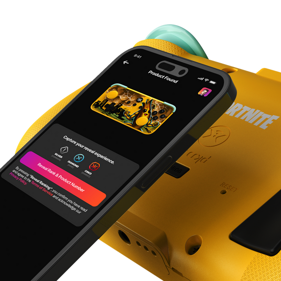 CRKD - NEO S Peely Fortnite Edition with Charging Dock / Nintendo Switch | Techbox