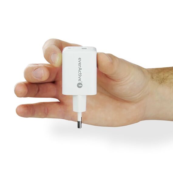 GaN mains charger with 1 x USB and 1 x USB-C Quick Charge 4.0 45W, white | Techbox