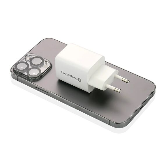 GaN mains charger with 1 x USB and 1 x USB-C Quick Charge 4.0 45W, white | Techbox