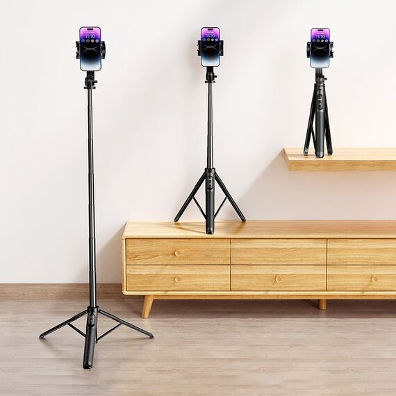 Selfie stick Ugreen LP586 telescopic tripod with Bluetooth remote control 1.5m - black | Techbox