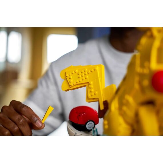 LEGO POKÉMON 72152 Pikachu and Pokéball |  Techbox
