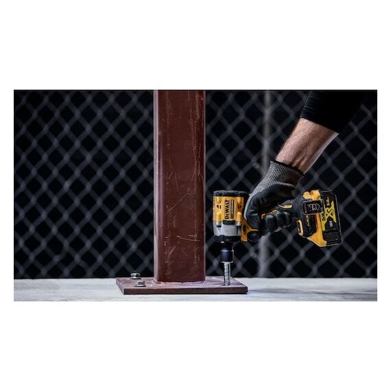 DeWALT DCF922P2T-QW power wrench 2500 RPM 610 N⋅m