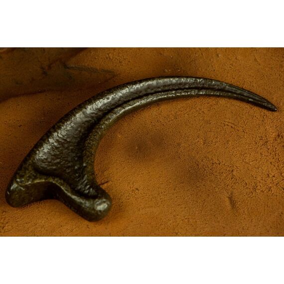 JURASSIC PARK - Raptor Claw Replica '19x14x2.8cm'