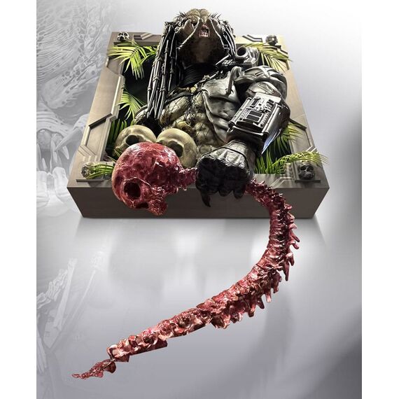 Predator Life-Size Wall Sculpture Predator 45 x 81 x 94 cm