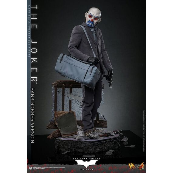 The Dark Knight DX Action Figure 1/6 The Joker (Bank Robber Version) 30 cm
