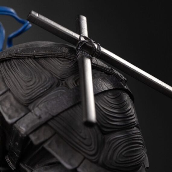 Teenage Mutant Ninja Turtles Art Scale Statue 1/10 Leonardo Black and White Variant 26 cm Techbox exclusive