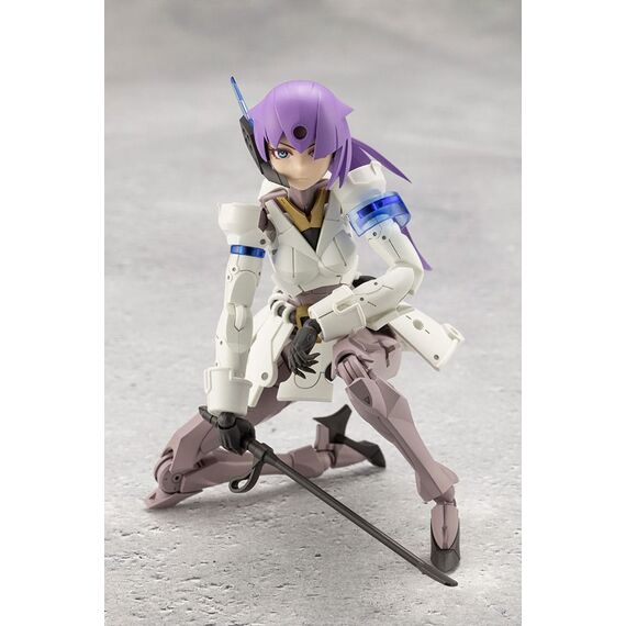 Megalomaria Unlimited Universe Plastic Model Kit Vanguard Leader 16 cm