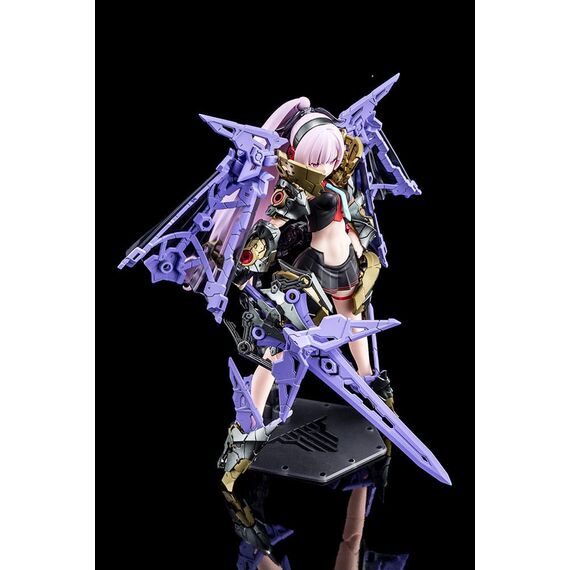 Megami Device Plastic Model Kit 1/1 Buster Doll Paladin Darkness Claw 17 cm
