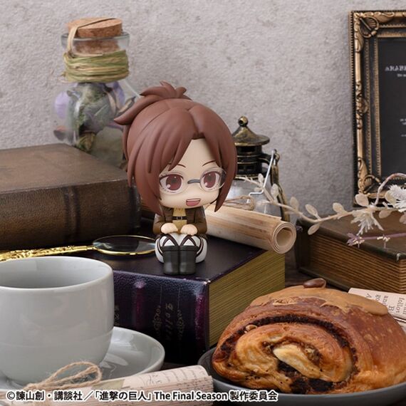 Attack on Titan Look Up PVC Statue Hange Zoe 11 cm
