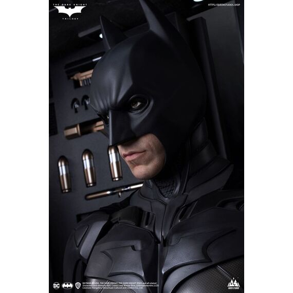 The Dark Knight Life-Size Statue Batman Ultimate Edition 207 cm