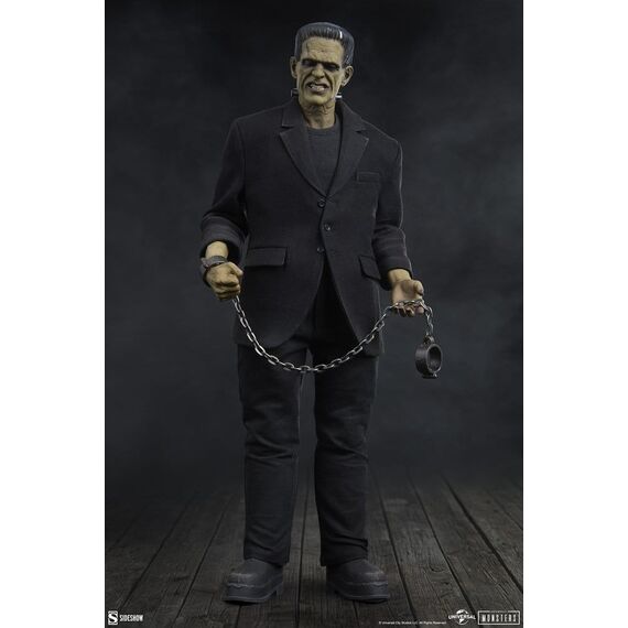 Universal Monsters Action Figure 1/6 Frankenstein (Deluxe Edition) 33 cm