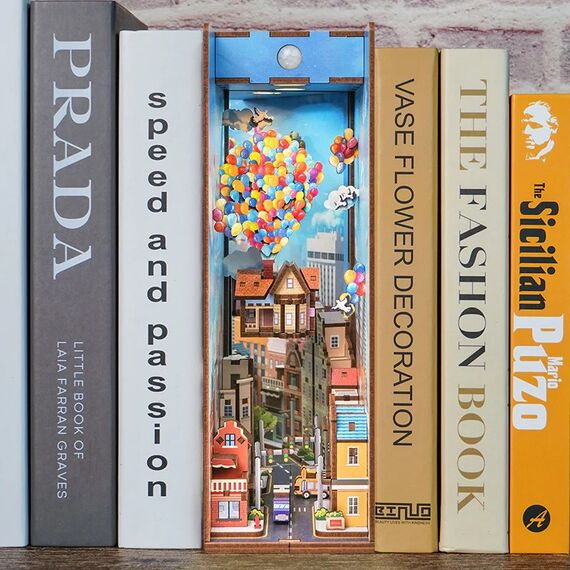 BOOK NOOK KIT - DIY- Travel with the Wind - 143pcs + LED Light