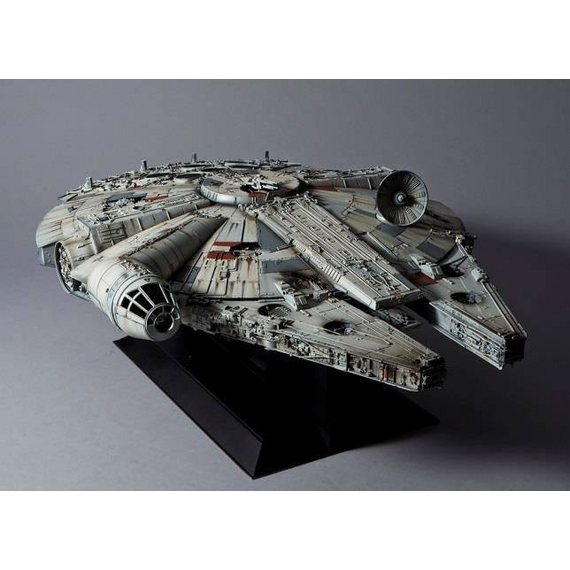 STAR WARS - Millenium Falcon - Model Kit Perfect Grade 48cm