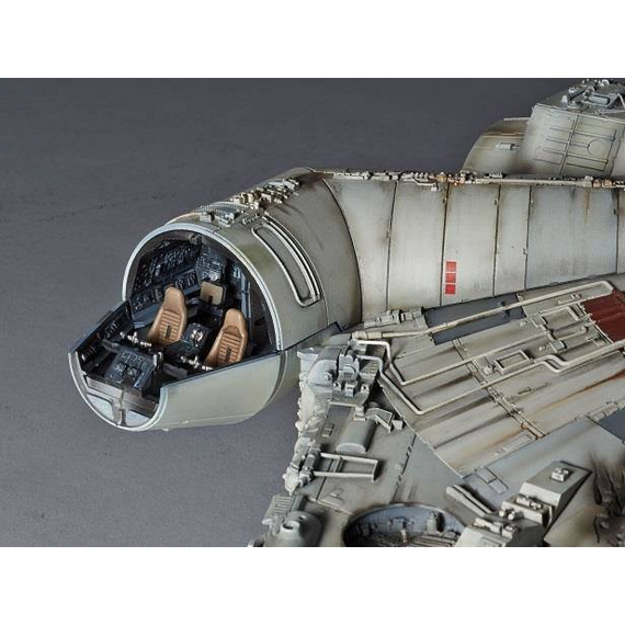 STAR WARS - Millenium Falcon - Model Kit Perfect Grade 48cm
