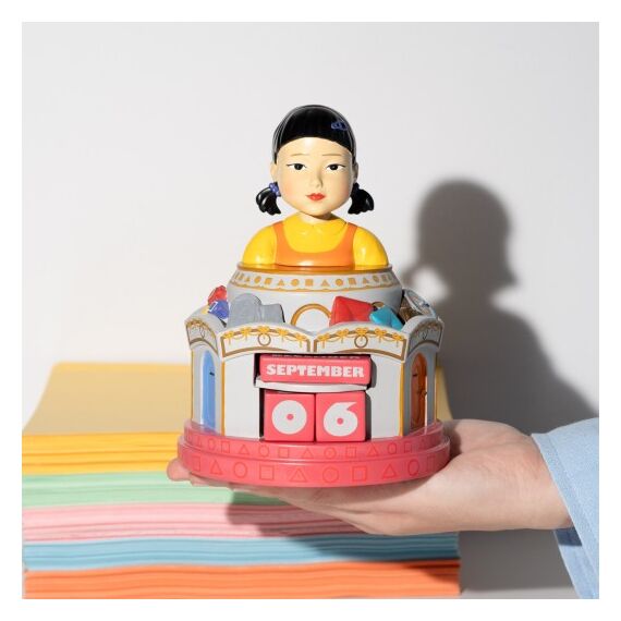SQUID GAME - Doll - Resin 3D Perpetual Calendar