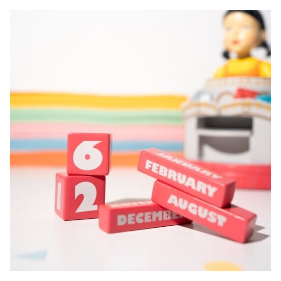 SQUID GAME - Doll - Resin 3D Perpetual Calendar