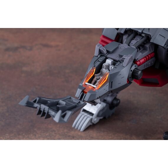 ZOIDS - HMM Lihgtning Saix Irvine Special 2000 - Model Kit 26.5cm