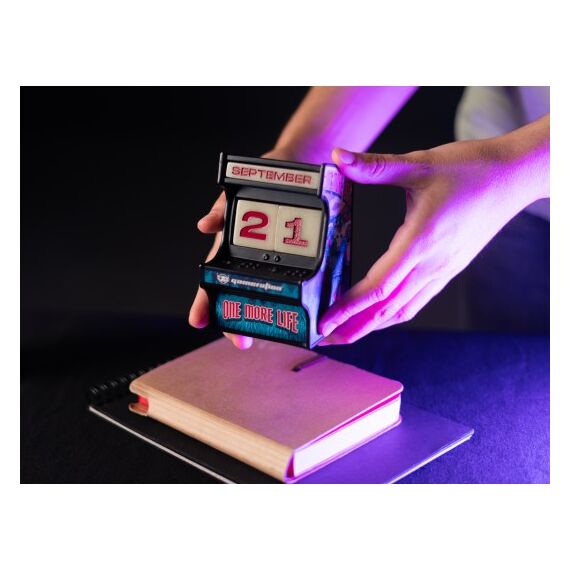 GAMERATION - Arcade - Resin 3D Perpetual Calendar (Glow)