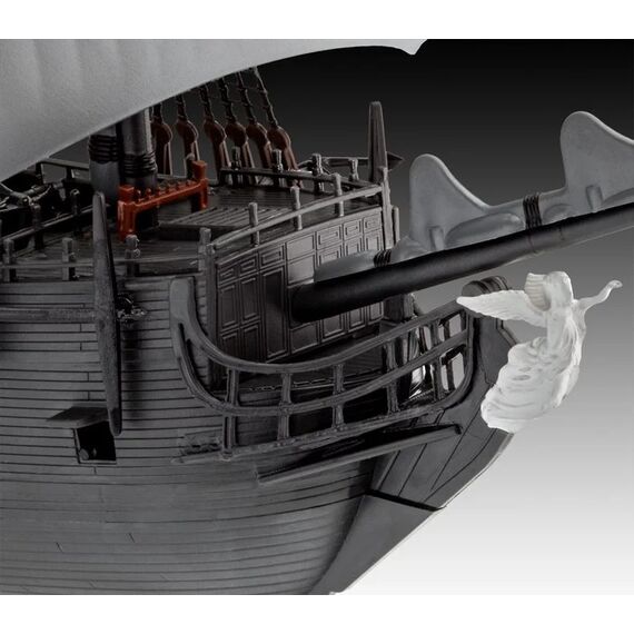 PIRATES OF THE CARIBBEAN - Black Pearl - Model Kit Click System 1/150