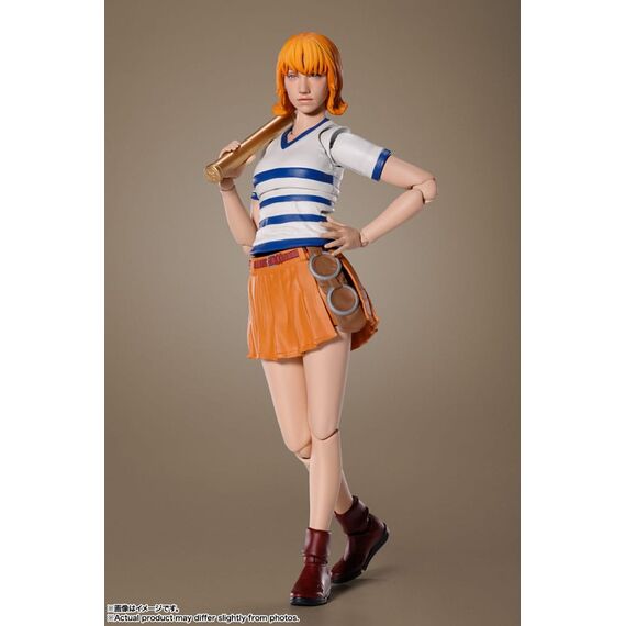 ONE PIECE NETFLIX - Nami - Figure S.H. Figuarts 15cm