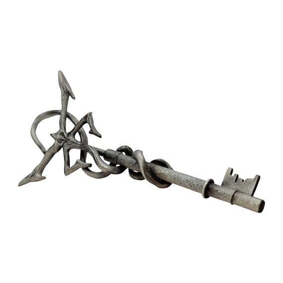 RESIDENT EVIL 4 - Insignia - Key Replica Limited Edition - 12cm
