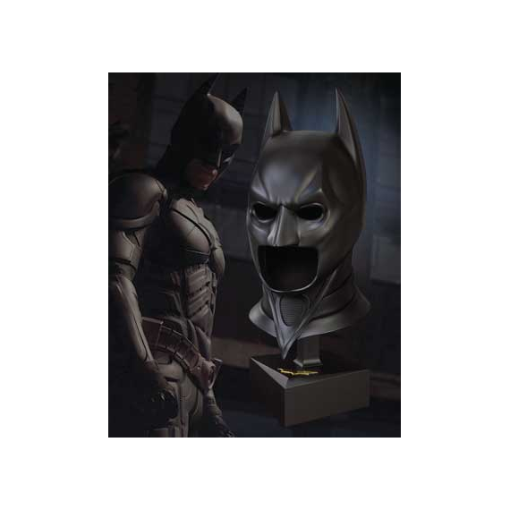 BATMAN - The Dark Knight Special Edition Cowl 18''