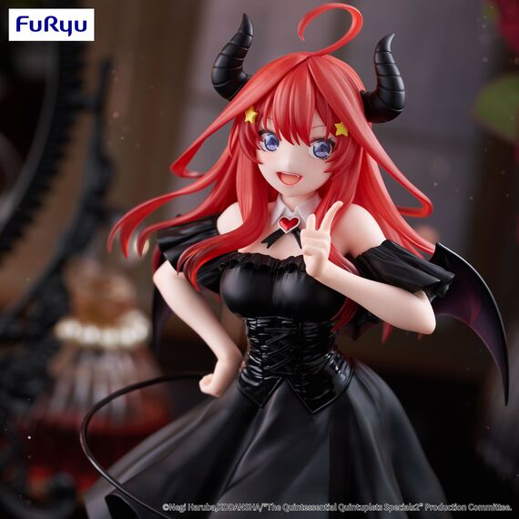 THE QUINTESSENTIAL QUINTUPLETS - Itsuki - Statue Bicute Dark 25cm