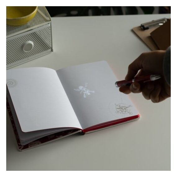 ONE PIECE NETFLIX - Notebook + Projector Pen - Size A5