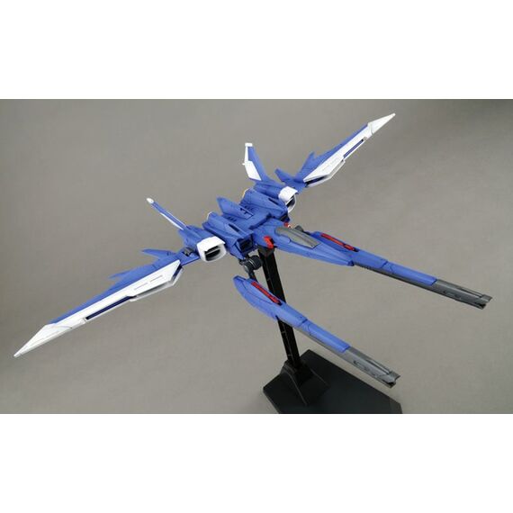 GUNDAM Build Fighters - Model Kit - MG 1/100 - Strike Gundam Full Pack