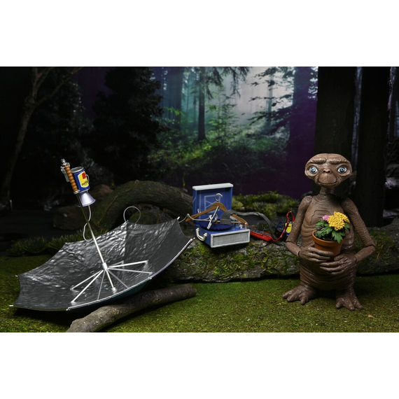 E.T. - Ultimate Deluxe E.T. - Figure 40th anniversary 18cm