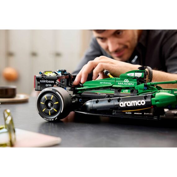 LEGO TECHNIC 42240 Aston Martin Aramco AMR25 F1