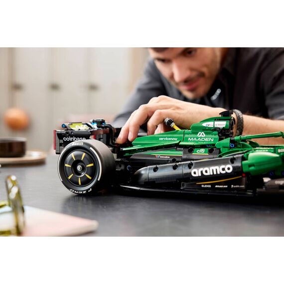 LEGO TECHNIC 42240 Aston Martin Aramco AMR25 F1