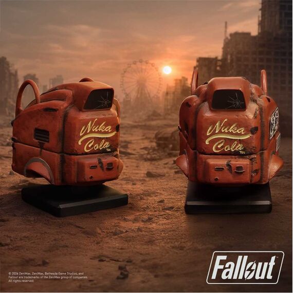 Fallout Nukatron Helmet / Fan Shop and Merchandise