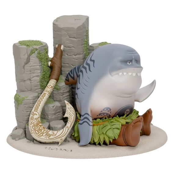 Disney D-Stage PVC Diorama Shark Maui 11 cm