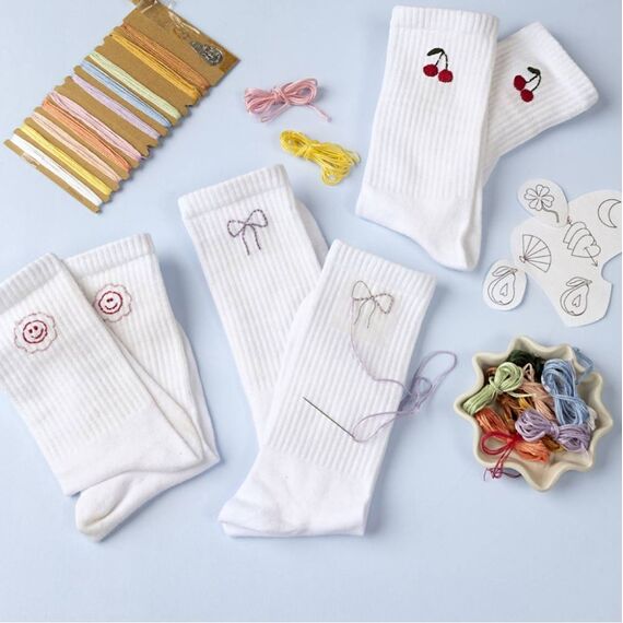DIY Kit - Craft Kit Embroidery, socks, white, 1 pack (9772641) / Toys