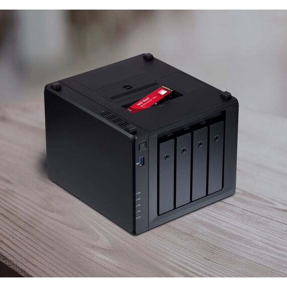 Western Digital Red WD ™ SN700 NVMe™ POWERED BY SANDISK 1 TB