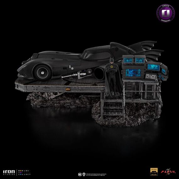 DC Comics Art Scale Deluxe Statue 1/10 The Flash Movie Batmobile 31 cm