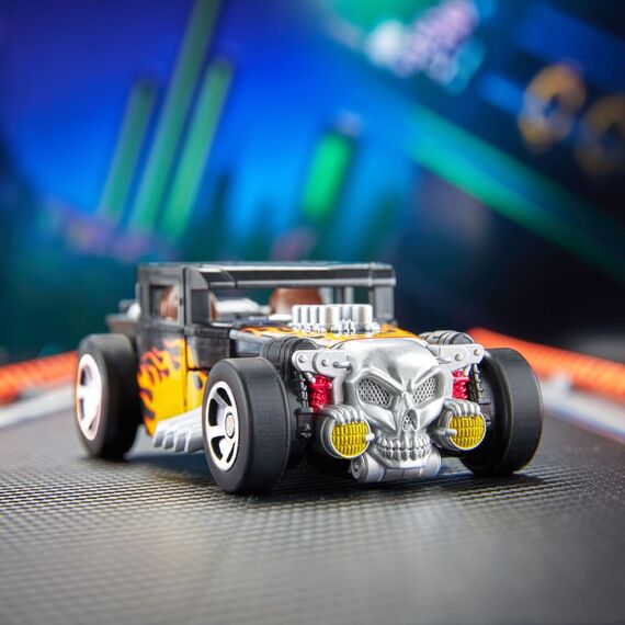 Hot Wheels x Transformers Action Figure Bone Shaker 12 cm