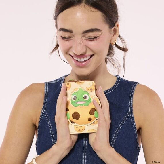 Tangled by Loungefly Cardholder Pascal with Cookie