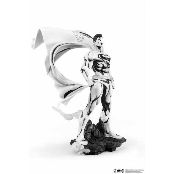 Batman PX PVC Statue 1/8 SDCC 2024 Superman Black & White Version 30 cm