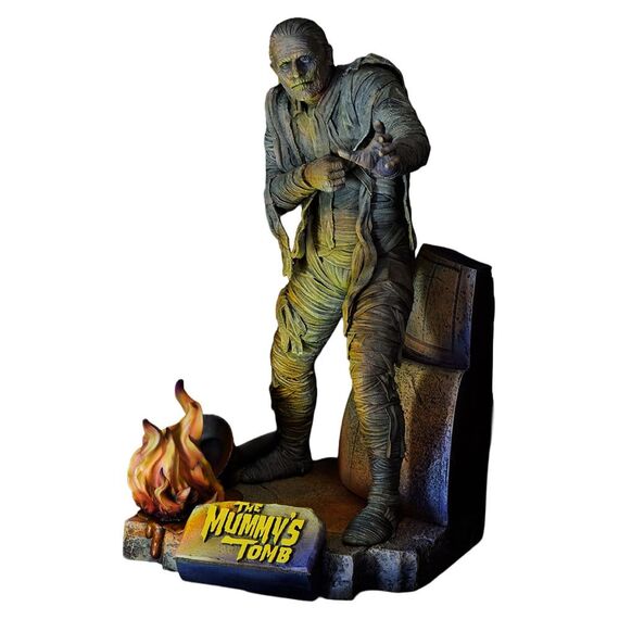 Universal Monsters Plastic Model Kit 1/8 Lon Chaney, Jr. as Mummy (Repro) 23 cm