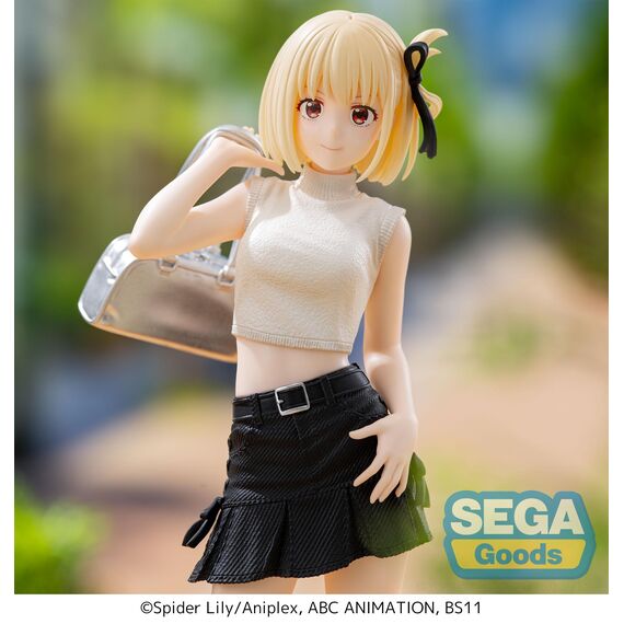 LYCORIS RECOIL - Chisato "Street Snap" - Figure High Premium 20cm