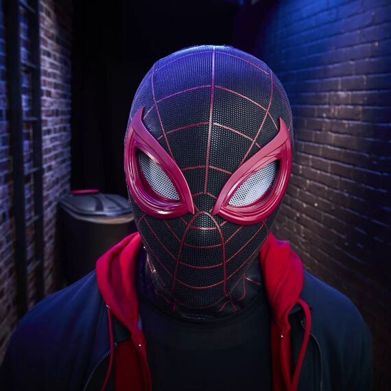 MARVEL - Electronic Helmet Expressive Miles Morales Legend Series